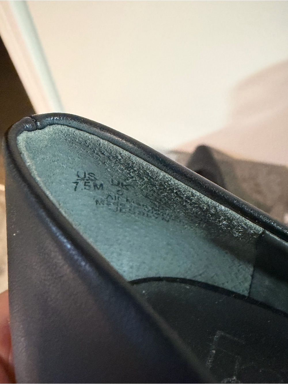 Franco Sarto Black Leather Pointed-Toe Mid Heel Pumps - Picture 7 of 8